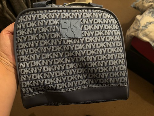 Dkny signature lunch bag - dkny,